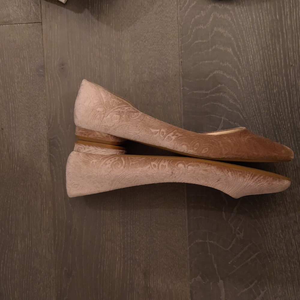 Velvet nine west flats